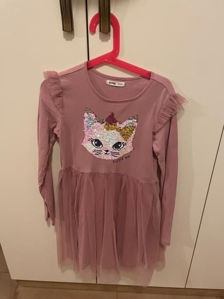 4 saty vel. 140 + 1 kabelka + dalsie, sinsay,140