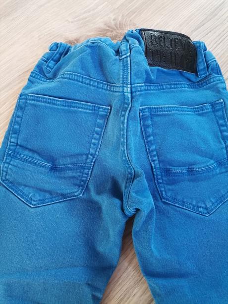 Chlapčenske modré rifle, h&m,98