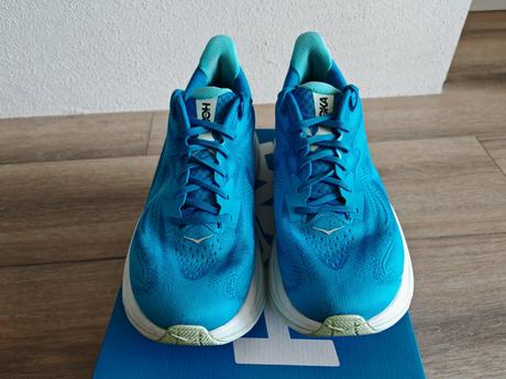 Bežecké tenisky hoka, 45