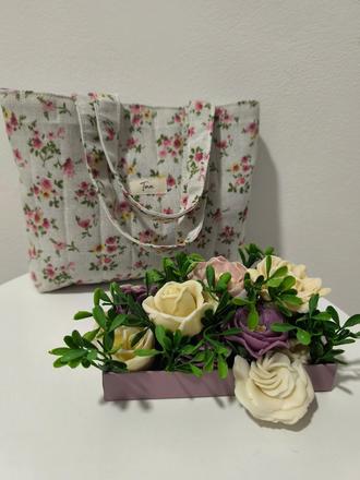 Malá taška kvety na bežovej, 