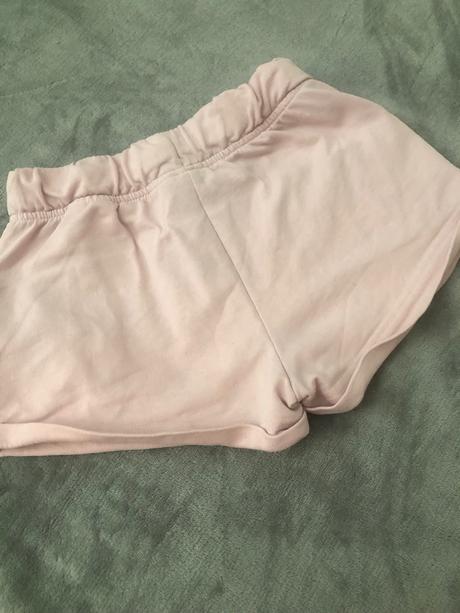 Teplakove kratasy, okay,134