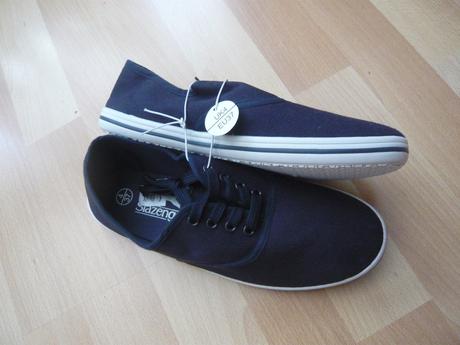 Platno-tmavomodre, 37