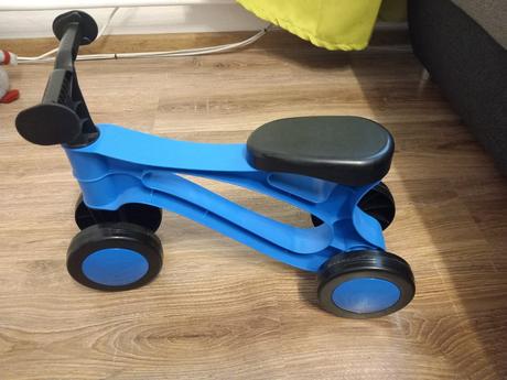 Predam mnoho veci po dietati nove/pouzivane,