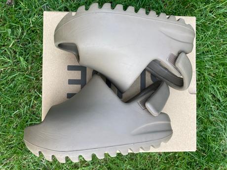 Yeezy sandals infant, adidas,23