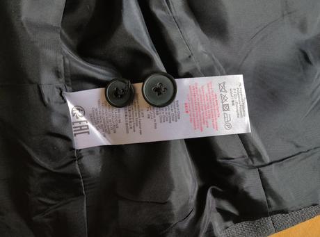 Oblek hugo boss, 116