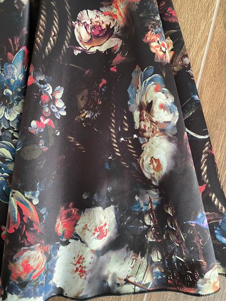 Kvetinkova sukna, fracomina,40