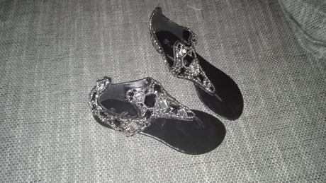 Sandalky s kamienkami, 38