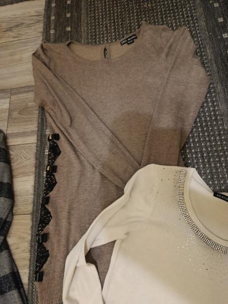 Mix predĺžených pulovrîkov s/m, m