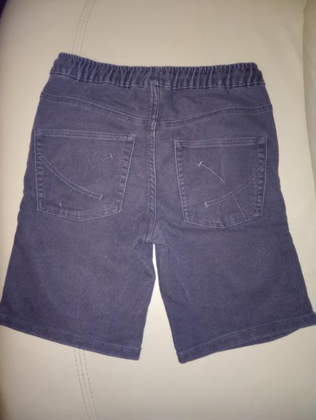 Ponúkam chlapčenské kraťase, kik,152