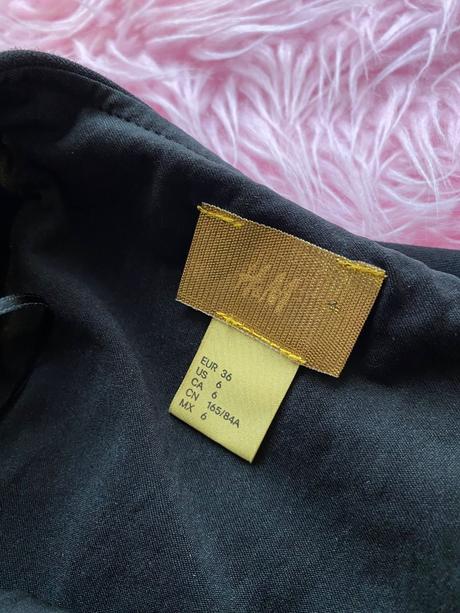 Čierne mini na jedno rameno, volánové, h&m,36