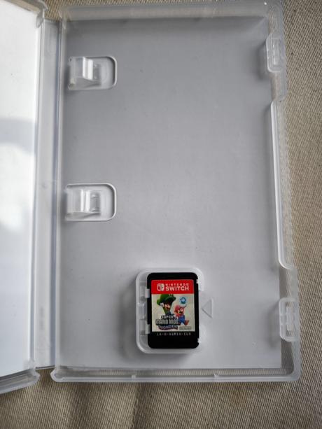 Hra na nintendo mário bros, 