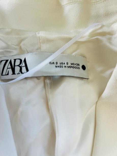 Zara sako, zara,s