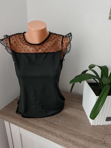 Krásny elastický top tričko sadne na s aj m, m