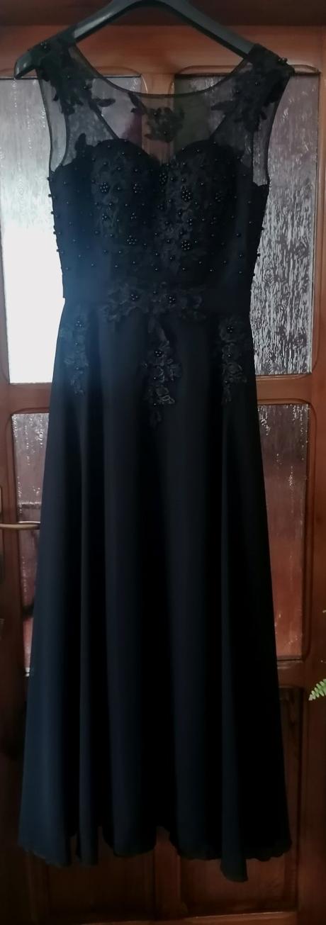 Spoločenské dlhé šaty, 36