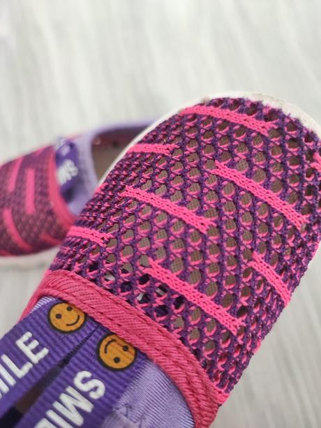 Slip on, 23