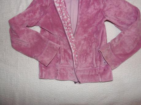 Zamatová mikina, 122