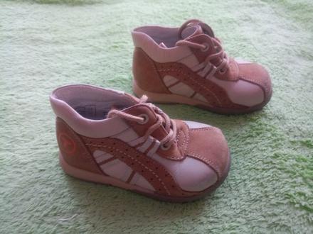 Pohodlné celokozene topanocky na prvé krocky, 20