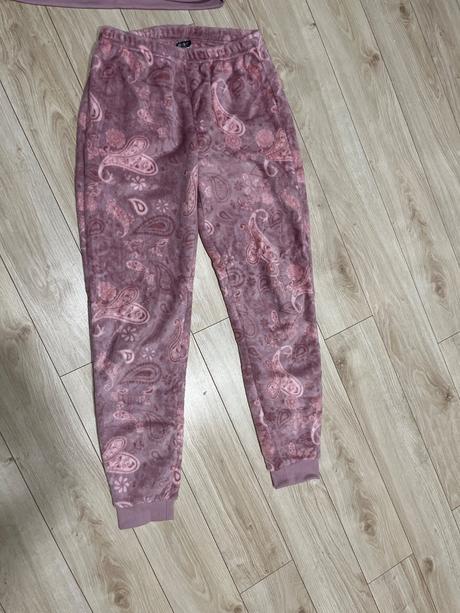 Jemnucka domaca suprava, m