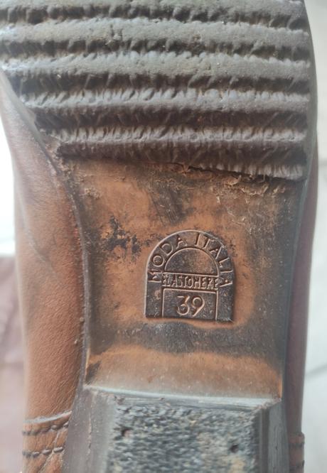 Kožené čižmy, 39