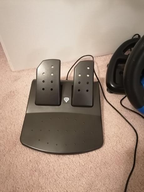 Genesis seaborg 350 volant s pedalmi, 