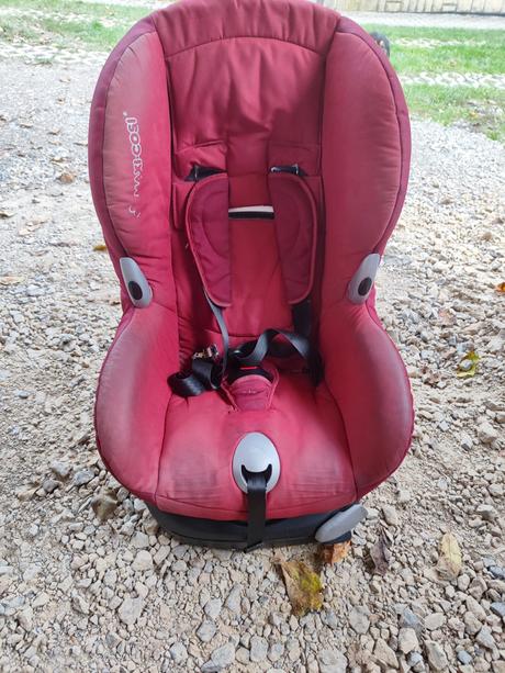Darujem autosedačku, maxi cosi
