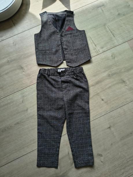 Set nohavice a vesta-oblek, 98