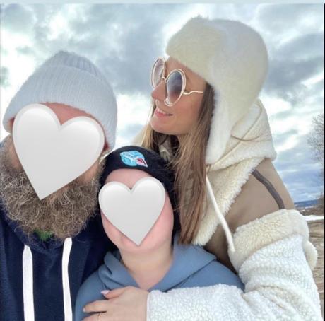 Ušianka kašmír, 146