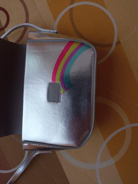 Dievčenská metalízová kabelka s hviezdičkou,