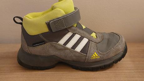Nová cena vysoké trekové topánky adidas, adidas,32