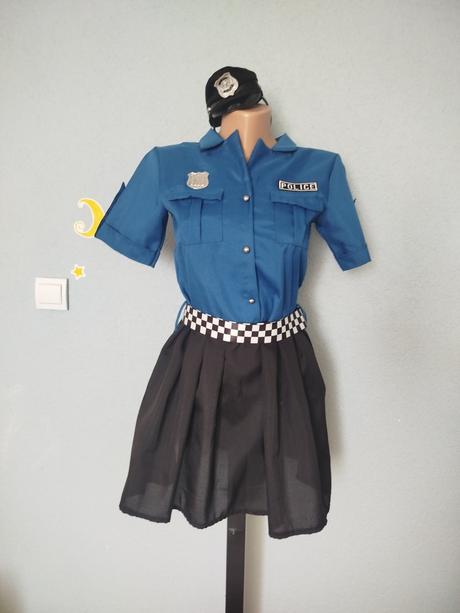 Policajtka,