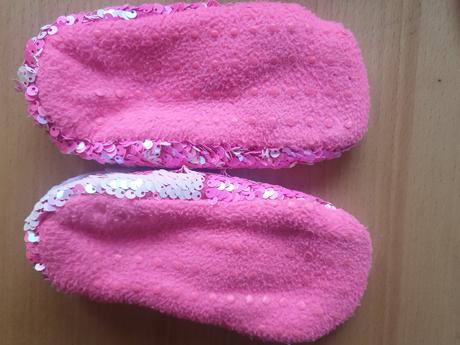 Kozene sandaliky wicky+ 1x papucky velkost 28, 28