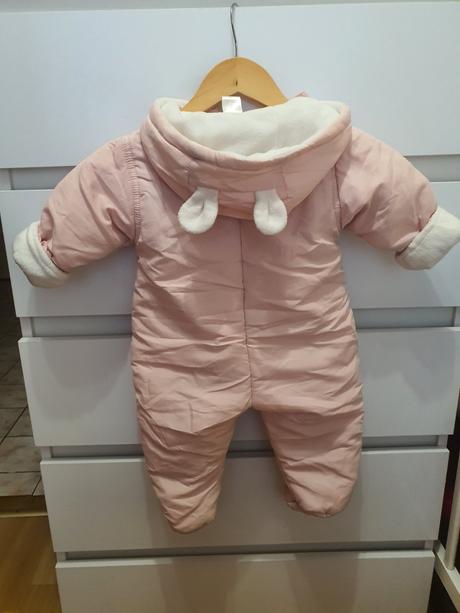 Dievčenská kombinéza, 68