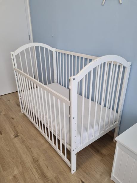 Detská drevená postieľka, šírka (cm): 60,dĺžka (cm): 120