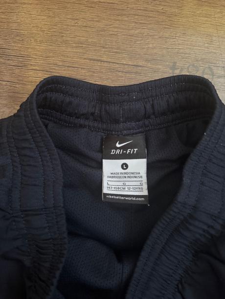 Šušťáky nike na šport, nike,146