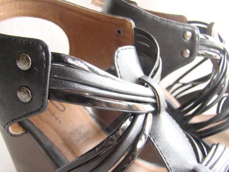 Nenosene les petit bombes  klinové sandále, 39