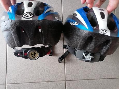 Cyklistická prilba, s