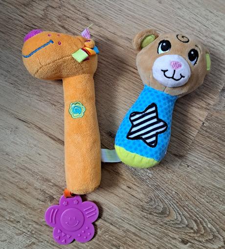 2 ks piskacie hračky, 