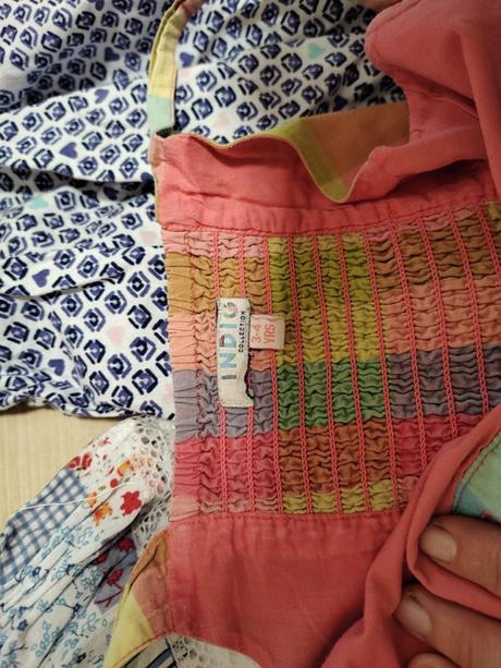 Letné vzdušné šaty, 110