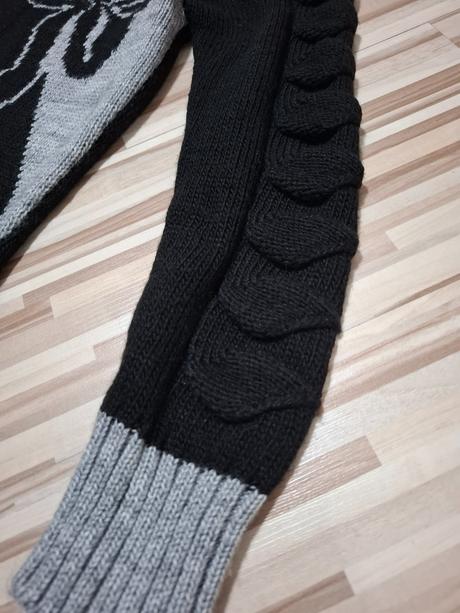 Dámsky sveter s mašľami, s