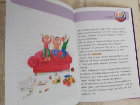 2 knihy príbehov o farme a o strašidielku, 