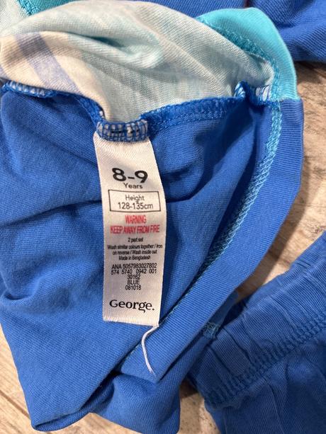 Pyzamko 128/135, george,128