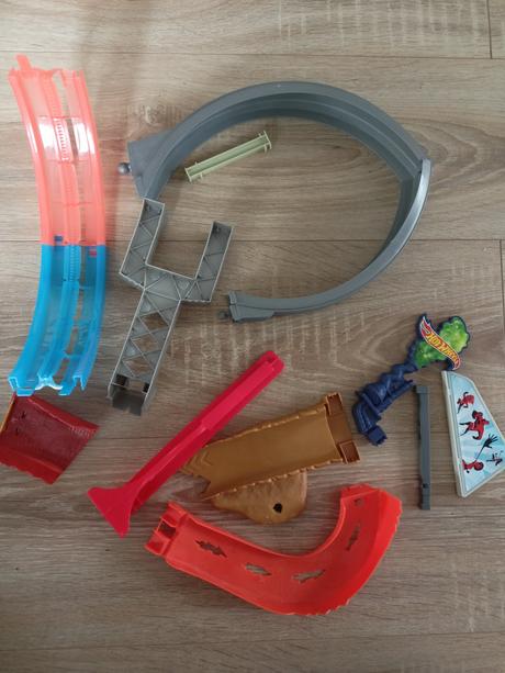 Hot wheels náhradné diely, 