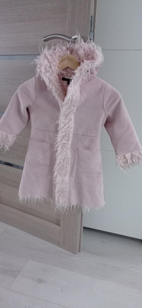 Dievčenský kožuštek, 104