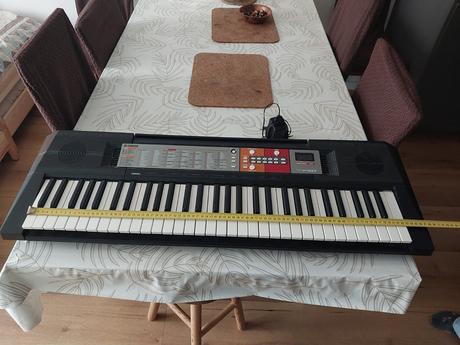 Yamaha psr f50 klavesy,