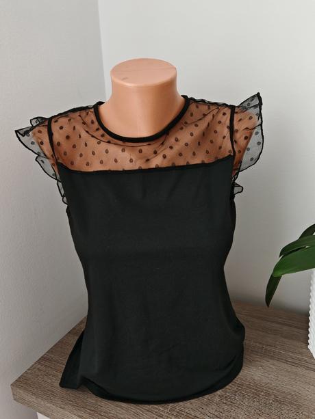 Krásny elastický top tričko sadne na s aj m, m