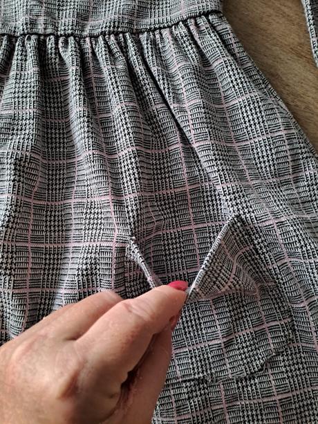 Teplé šaty, topolino,116