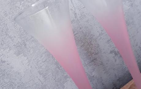 Vysoké poháre na víno,