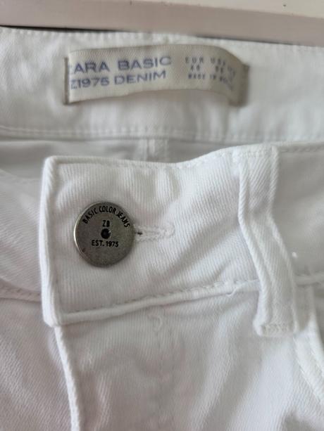 Biele úzke džínsy s bočnými pruhmi od značky zara, zara,m