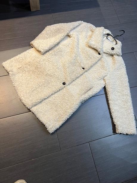 Teplý kvalitny kabát, reserved,m