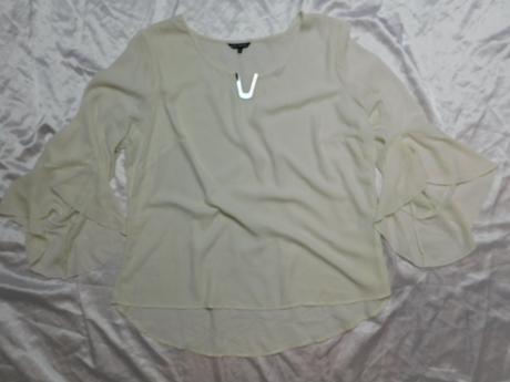 Pekna bluzka, 52
